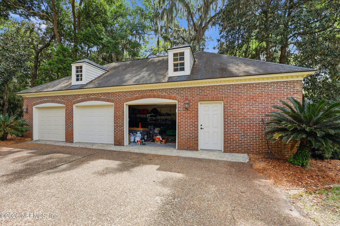 Photo of 13200 MANDARIN Road