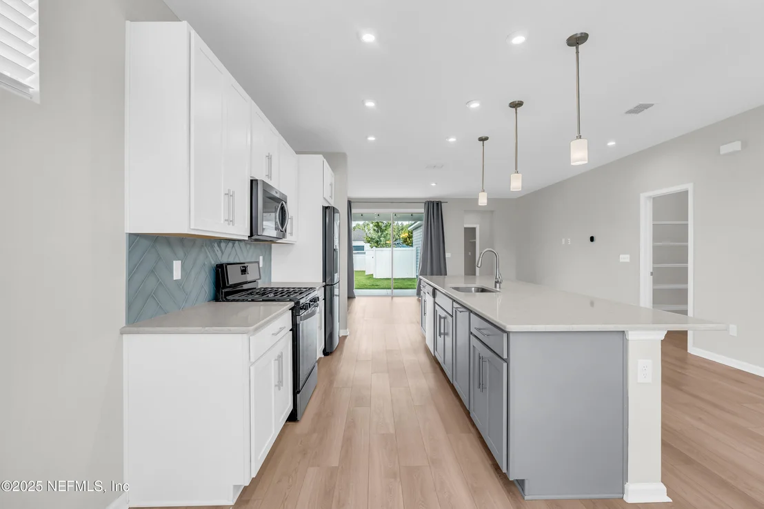 Photo of 575 BUTTONWOOD Loop
