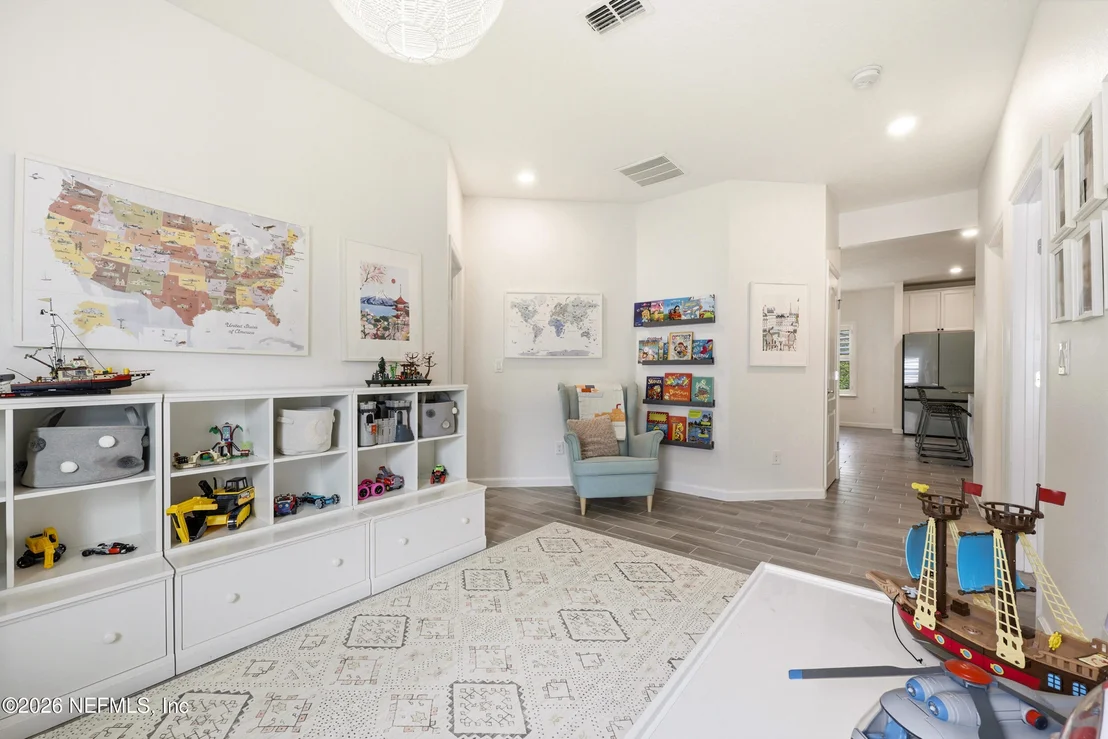 Photo of 28 GLORIETA Drive