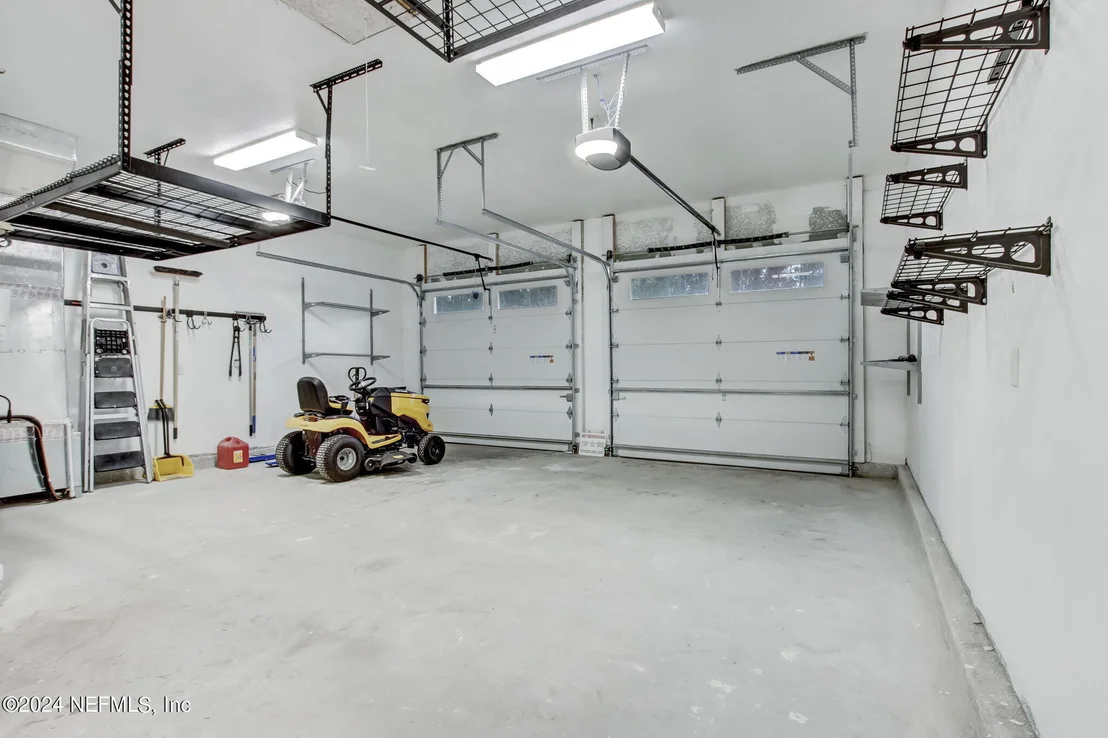 Photo of 574 W RIVER Road