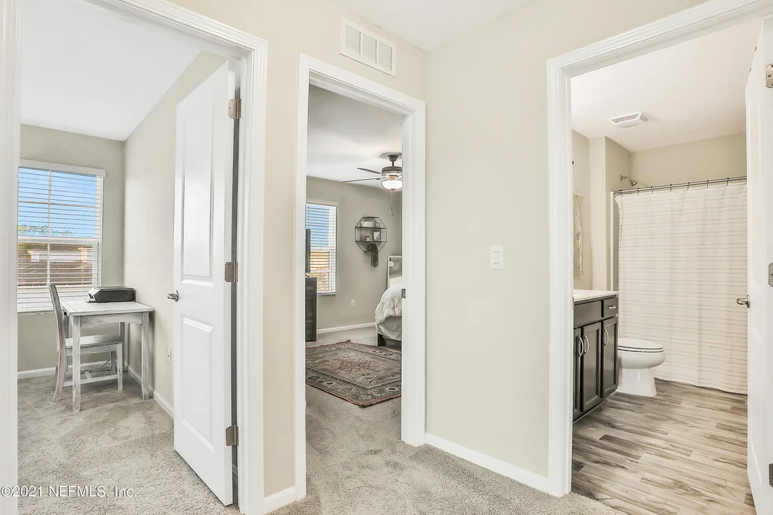 Photo of 20 MOORCROFT Way