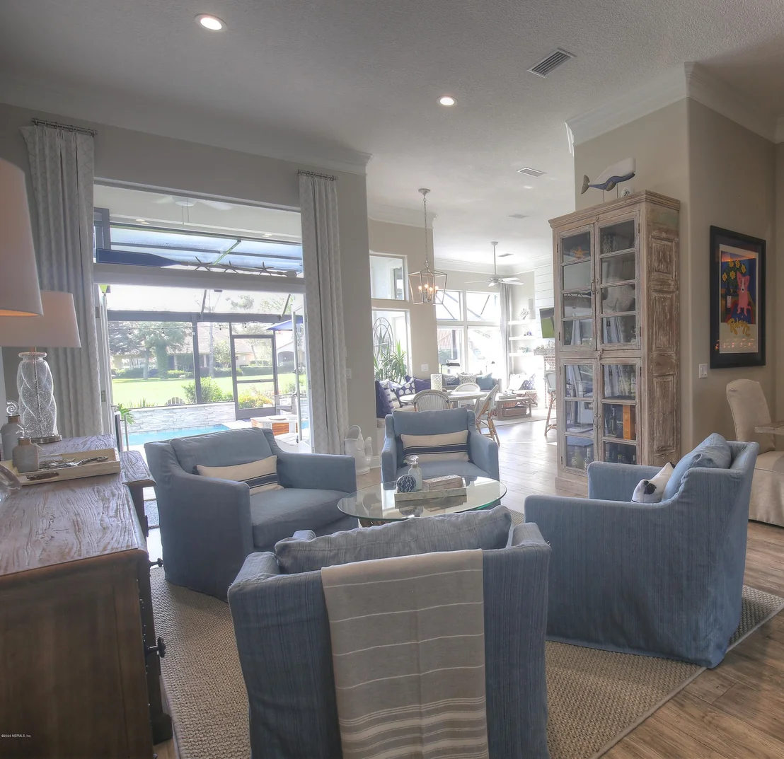 Photo of 232 LAUREL Lane