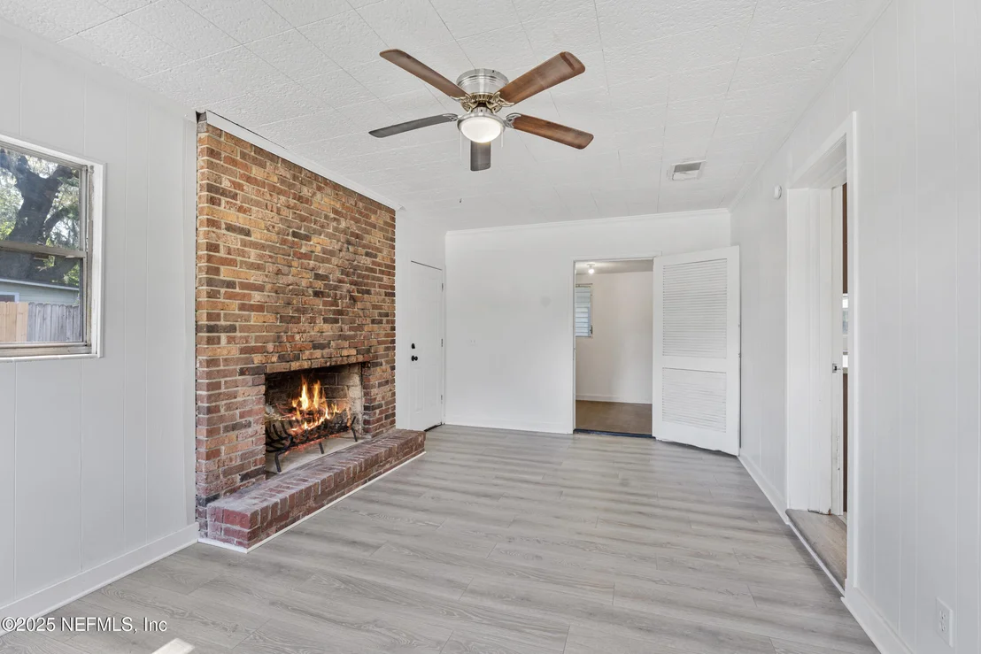 Photo of 2626 LEONID Road
