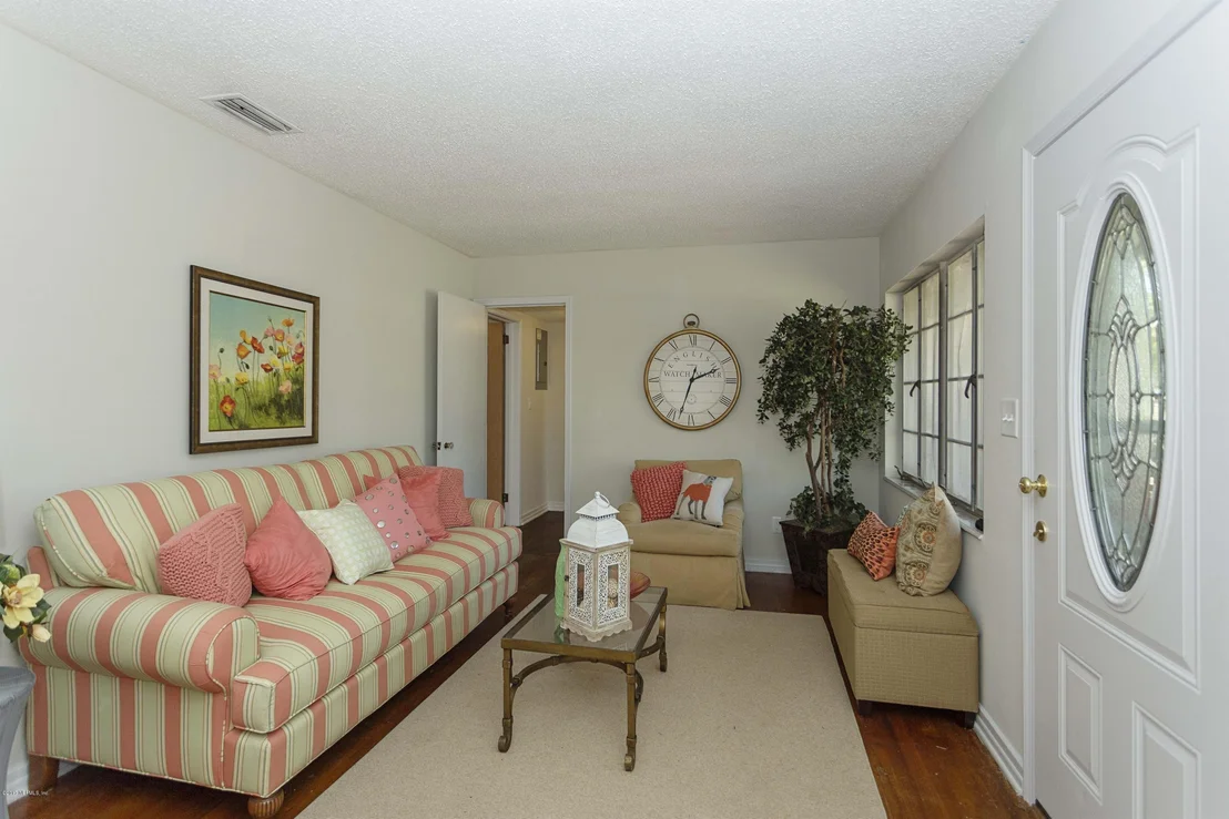 Photo of 2435 ORMSBY Circle W