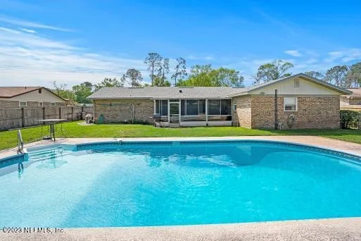 Photo of 1730 BARTLETT Avenue