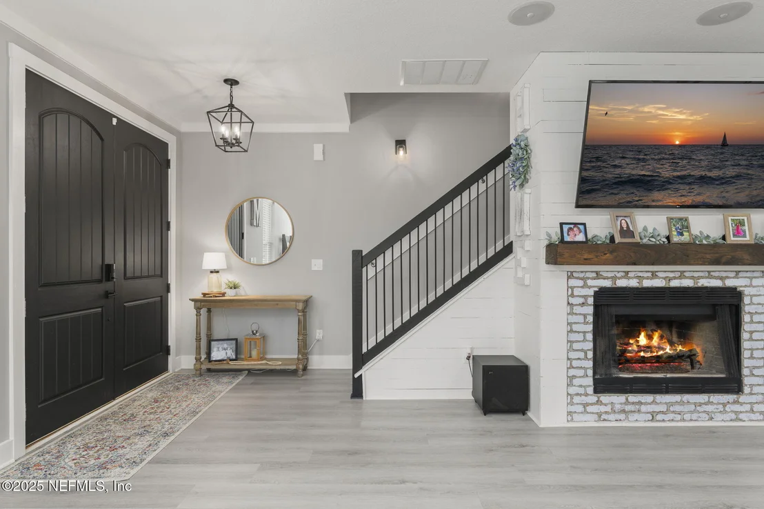 Photo of 1499 SHEFFIELD Road