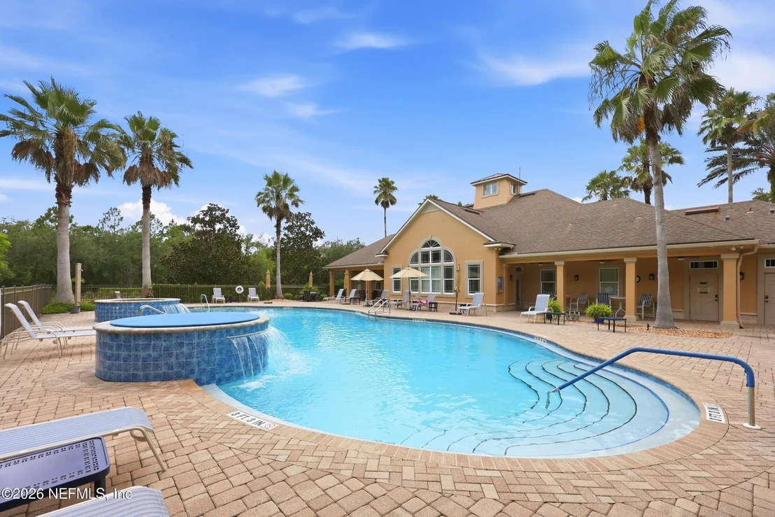 Photo of 382 SELOY Drive