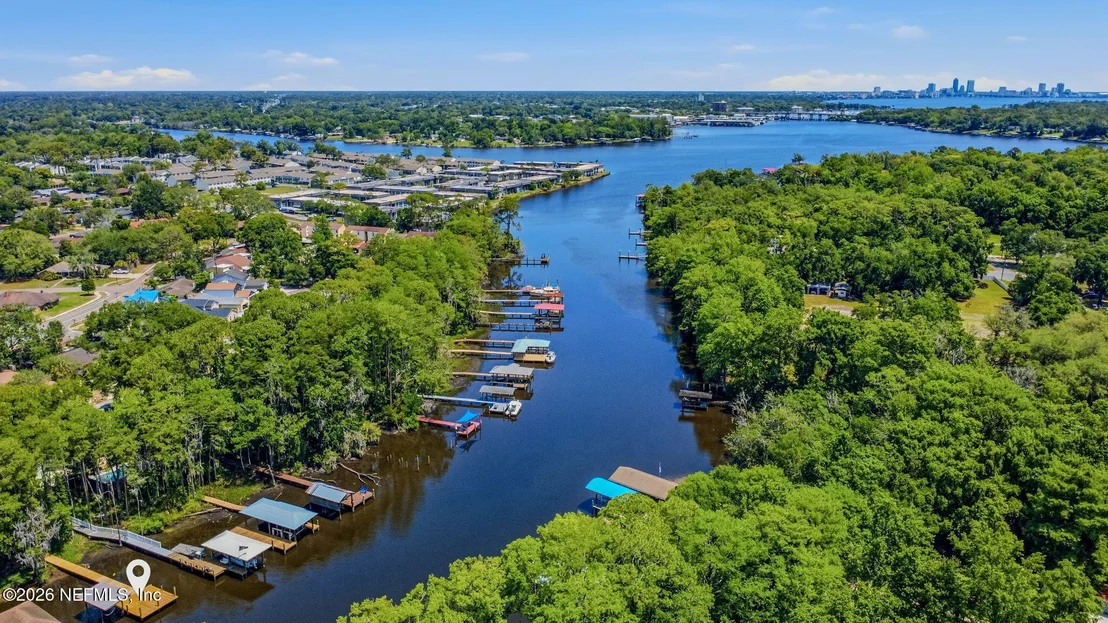Photo of 5534 MARINERS COVE Drive