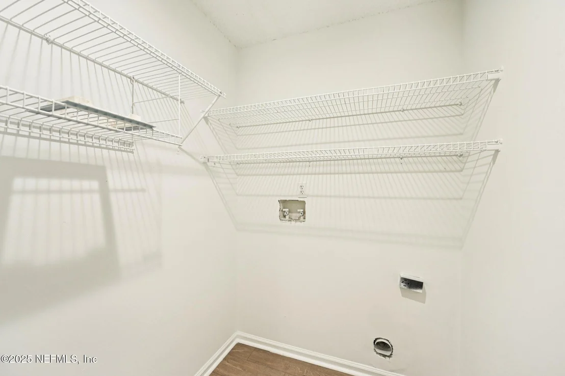 Photo of 8761 REDLEAF Court
