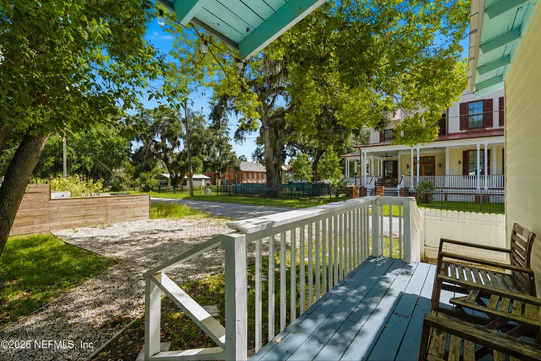 Photo of 110 DE HAVEN Street