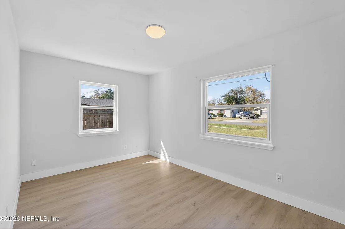 Photo of 505 NIGHTINGALE Road