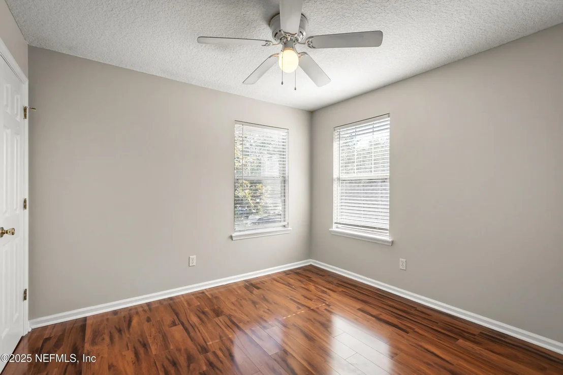 Photo of 1821 ENTERPRISE Avenue