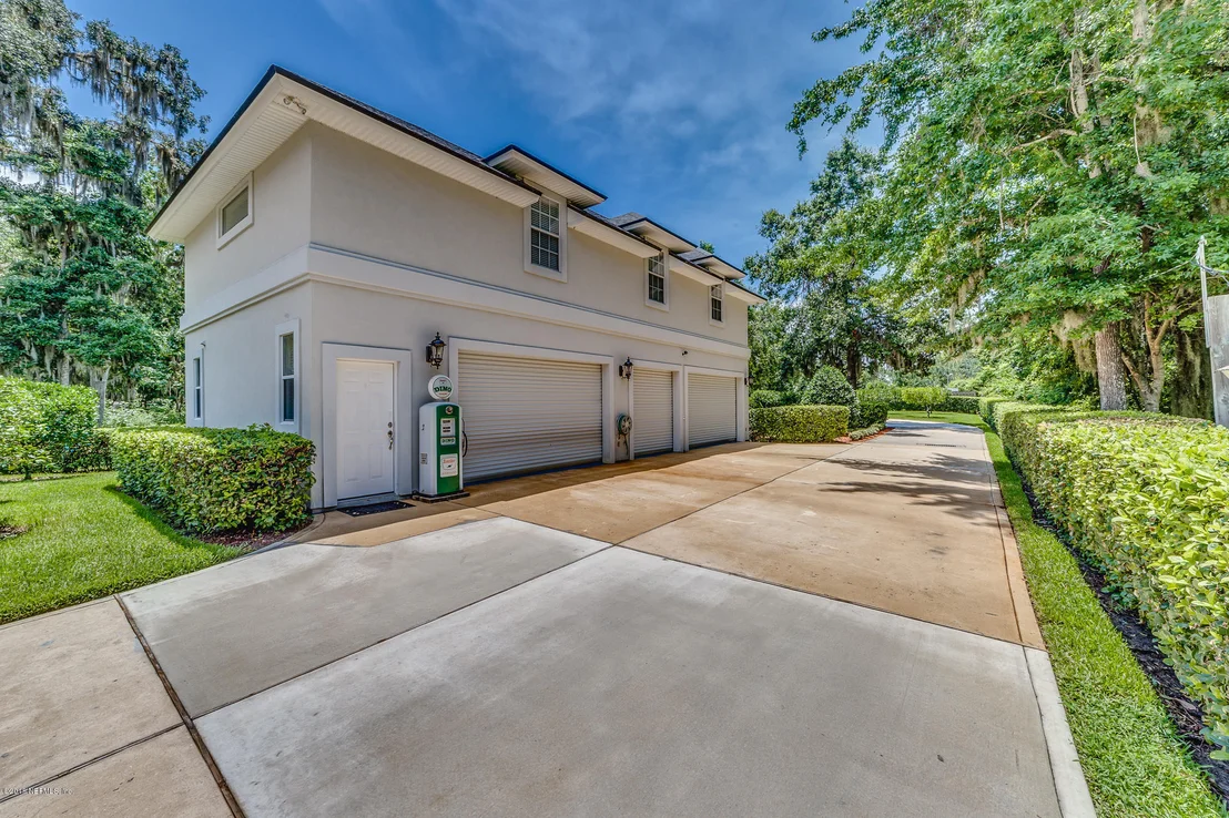 Photo of 110 FAIRWAY OAKS Drive