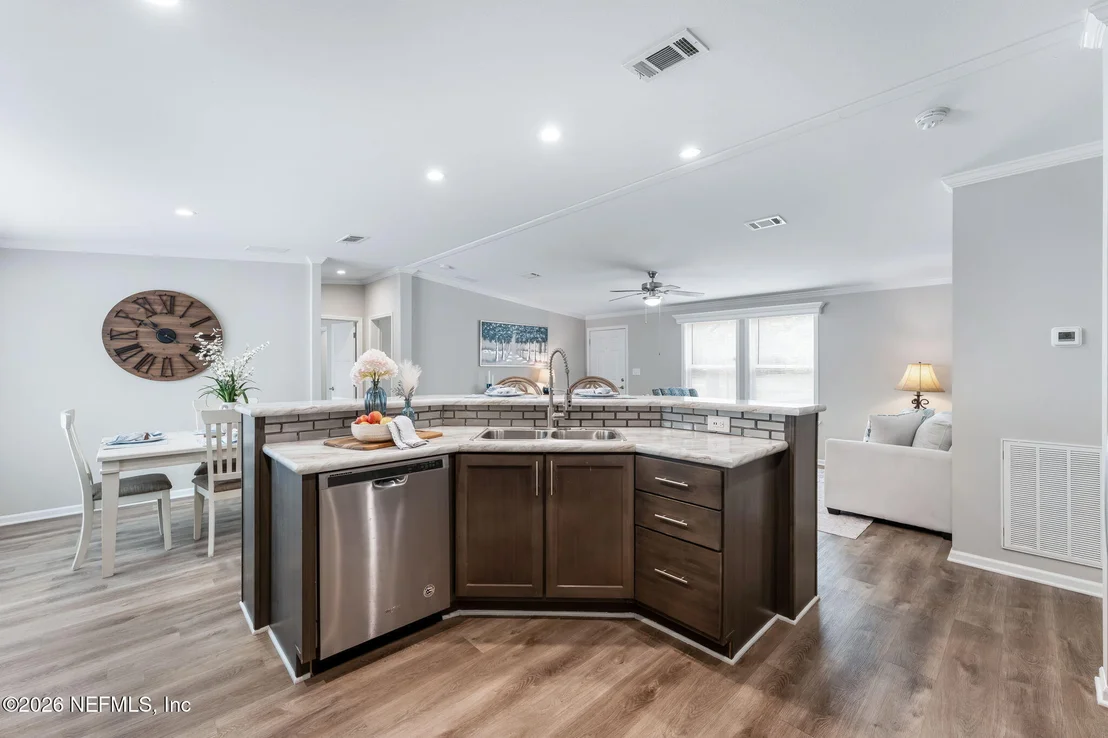 Photo of 5823 GEORGE HODGES Road
