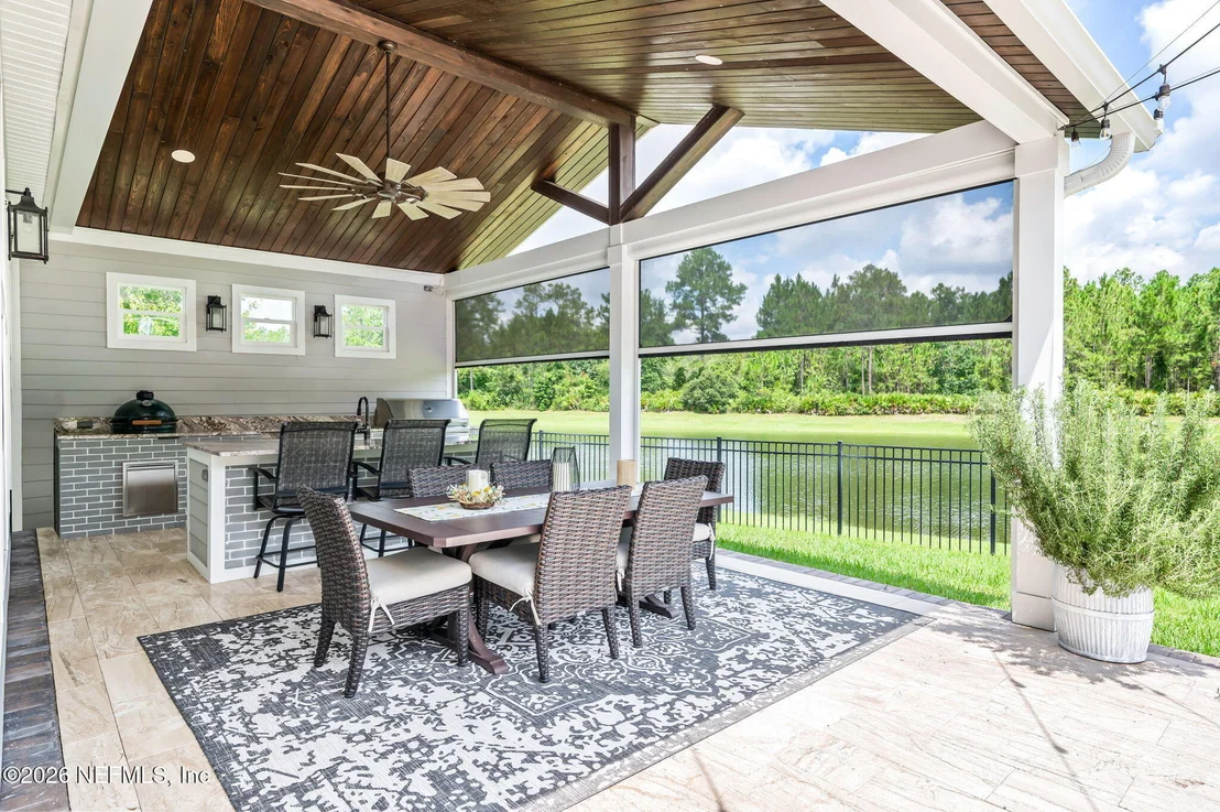 Photo of 681 GLENNEYRE Circle