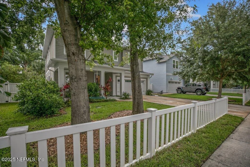 Photo of 791 PARADISE Lane