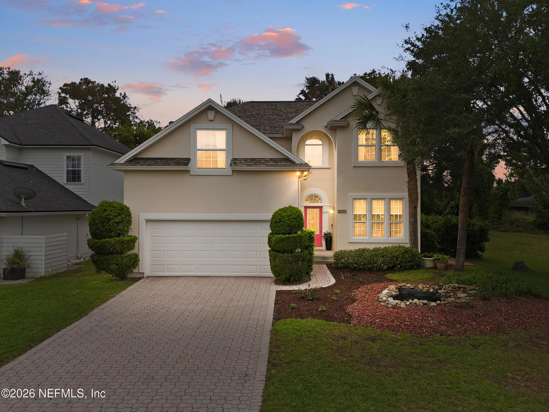 Photo of 521 SUNSET Drive