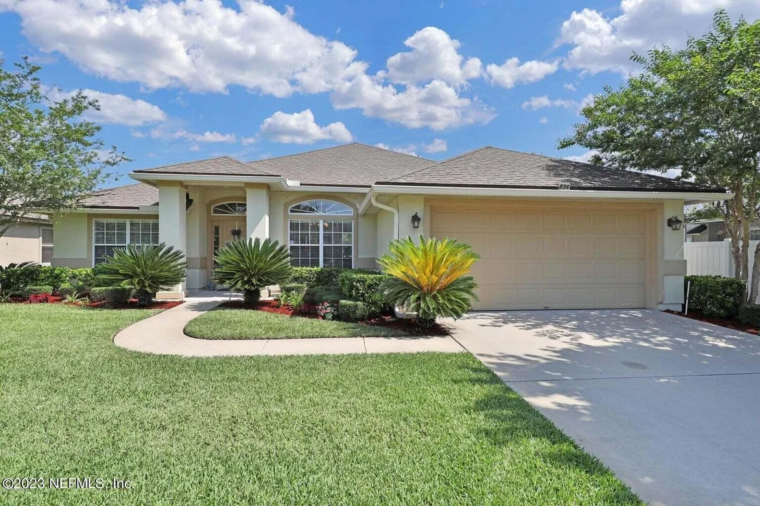 Photo of 136 LINDA LAKE Lane