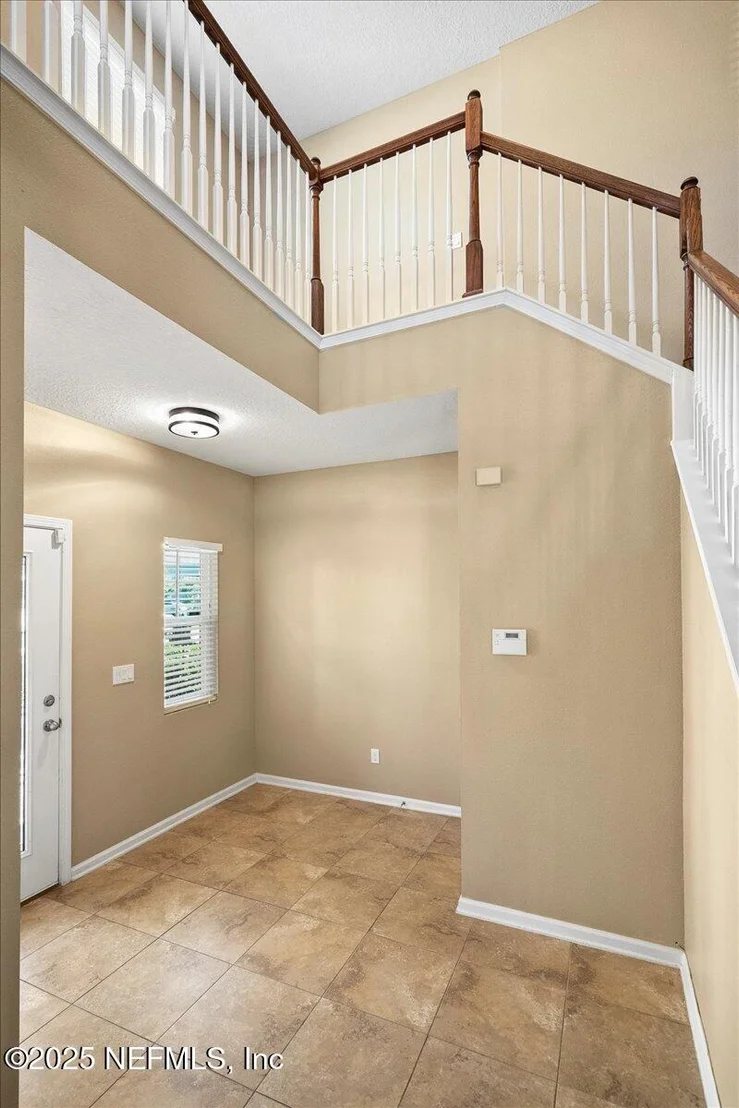 Photo of 529 DEERCROFT Lane