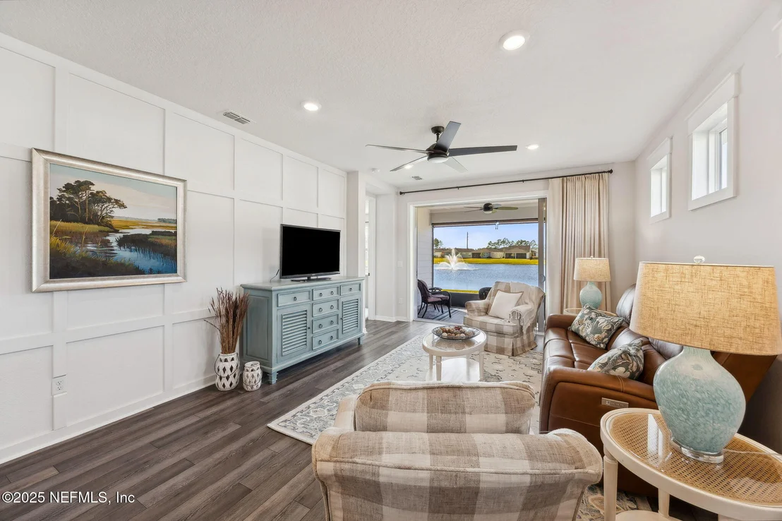 Photo of 671 JUBILEE Circle