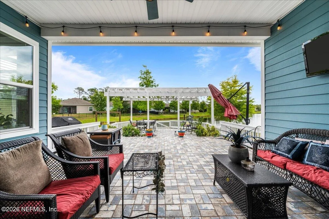 Photo of 71 LANSING Court