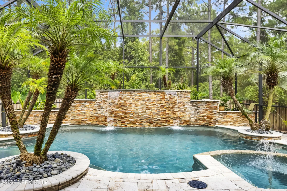 Photo of 784 W DEVONHURST Lane