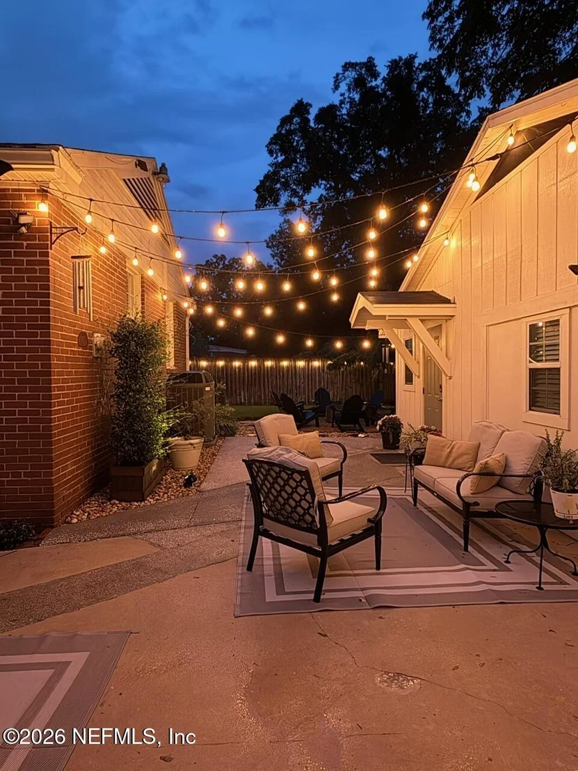 Photo of 1692 PERSHING Road