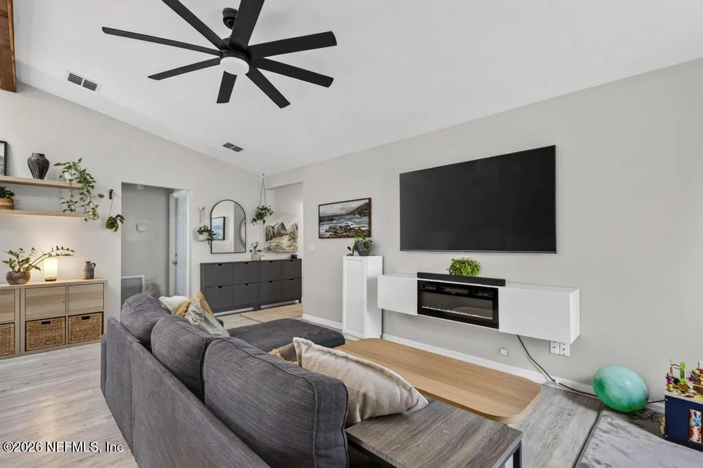 Photo of 12844 BEAUBIEN Road