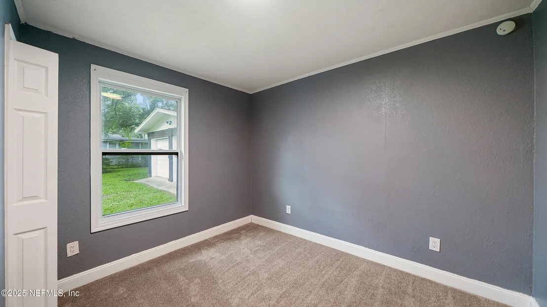 Photo of 7637 HAMMOND Boulevard