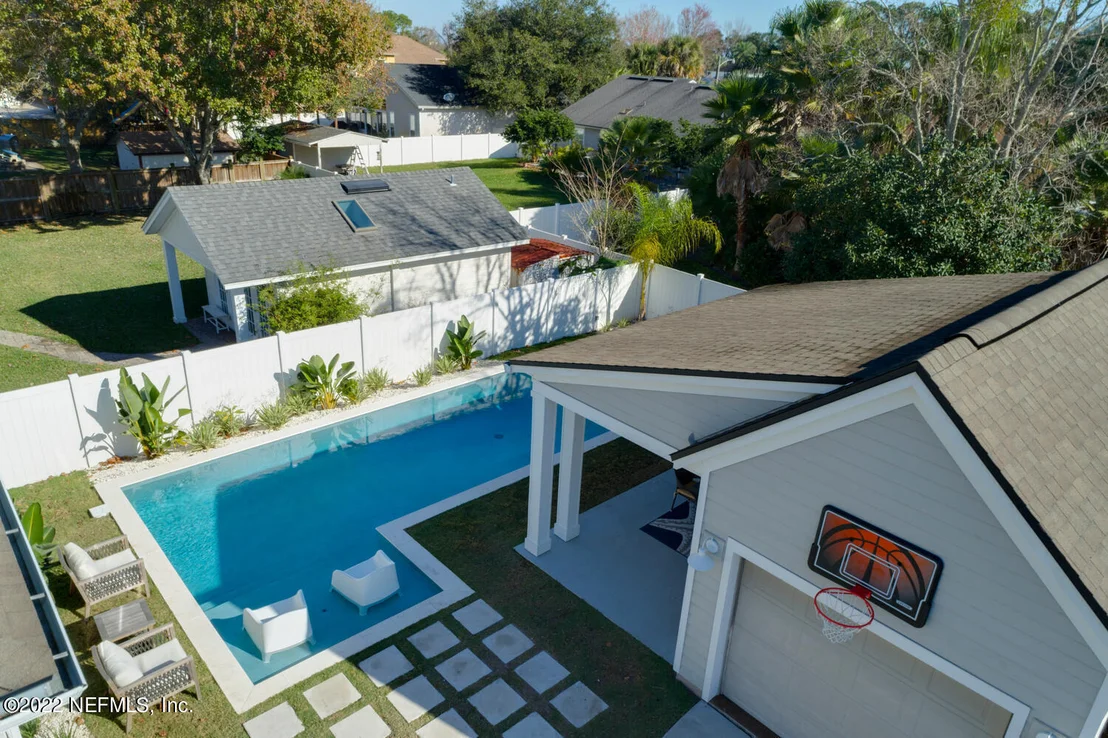 Photo of 3939 PALM Way