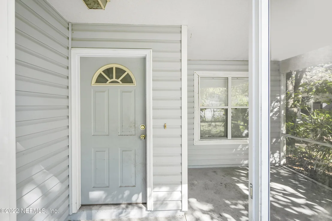 Photo of 232 NESMITH Avenue