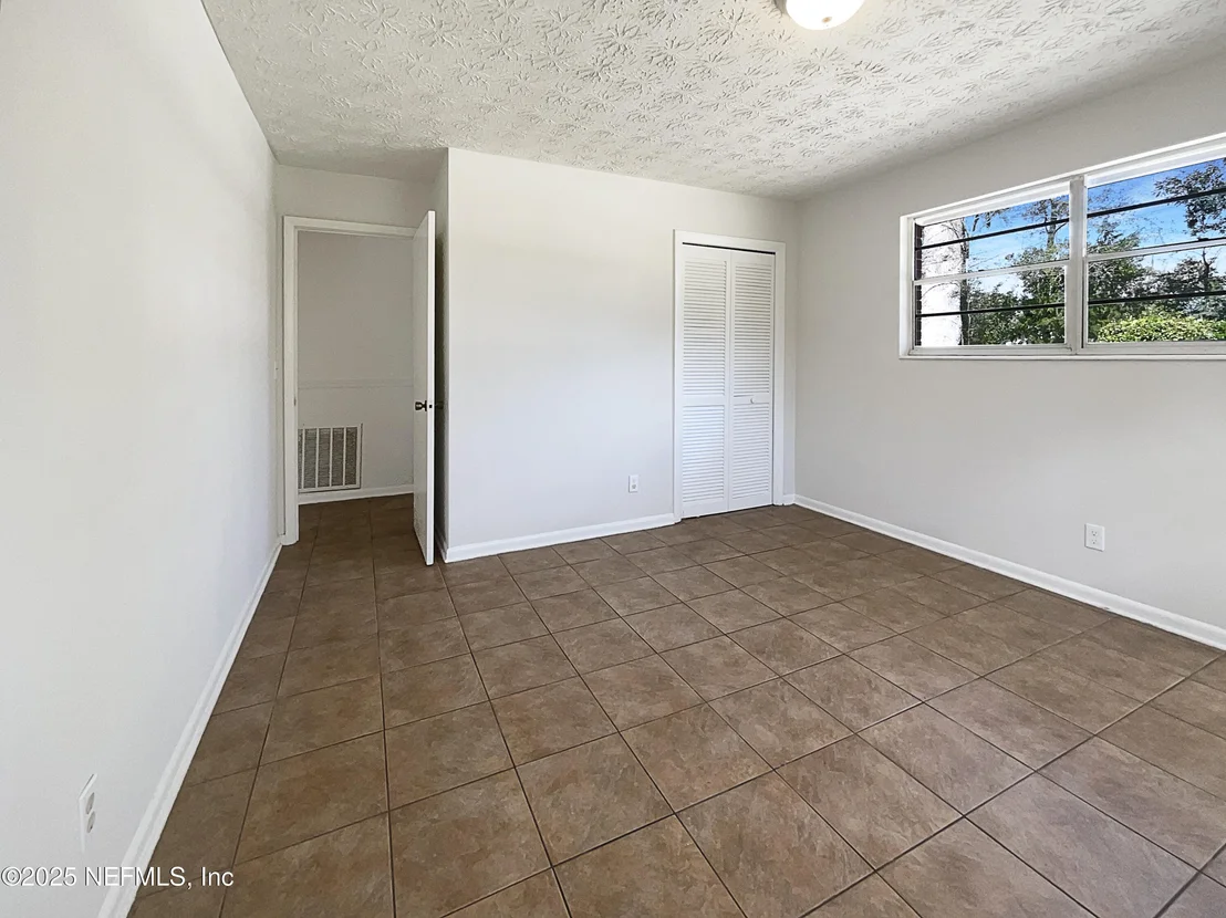Photo of 219 IVY Street