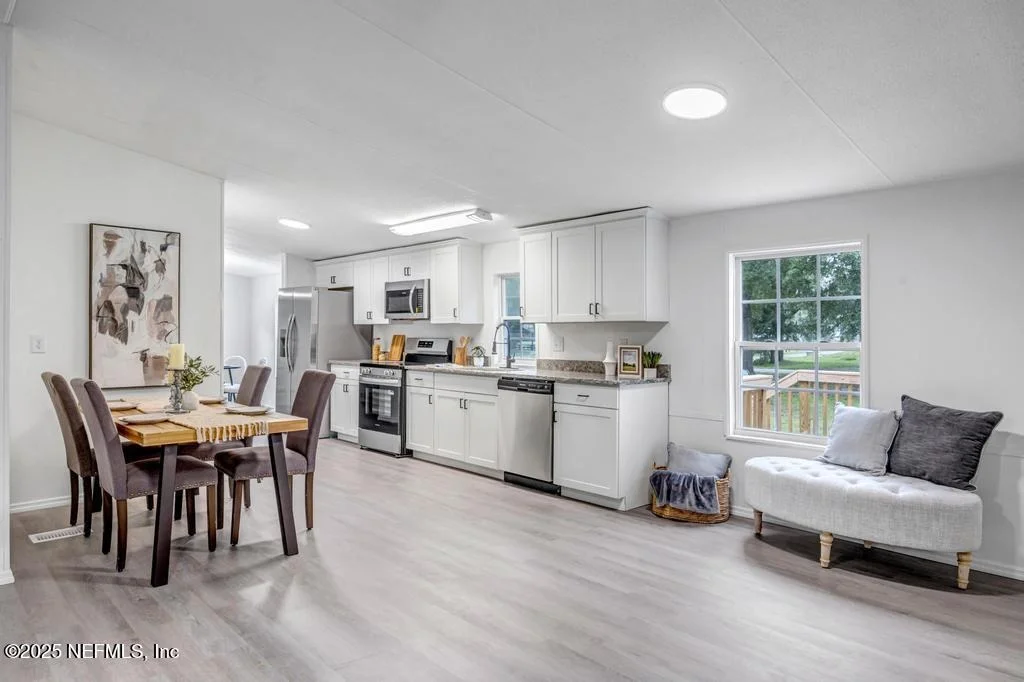 Photo of 6357 ARMSTRONG Road