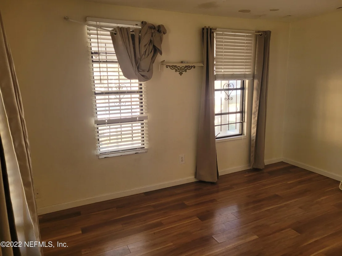 Photo of 1028 DANIEL Street