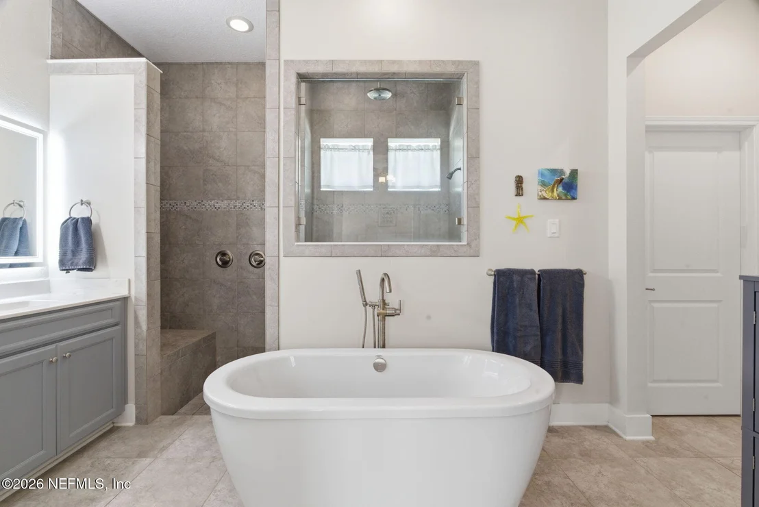 Photo of 44 FREMONT Avenue