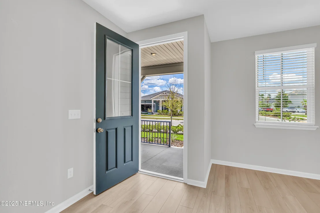 Photo of 575 BUTTONWOOD Loop