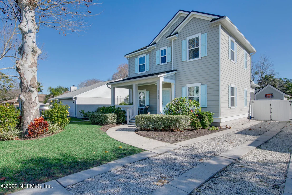 Photo of 3939 PALM Way