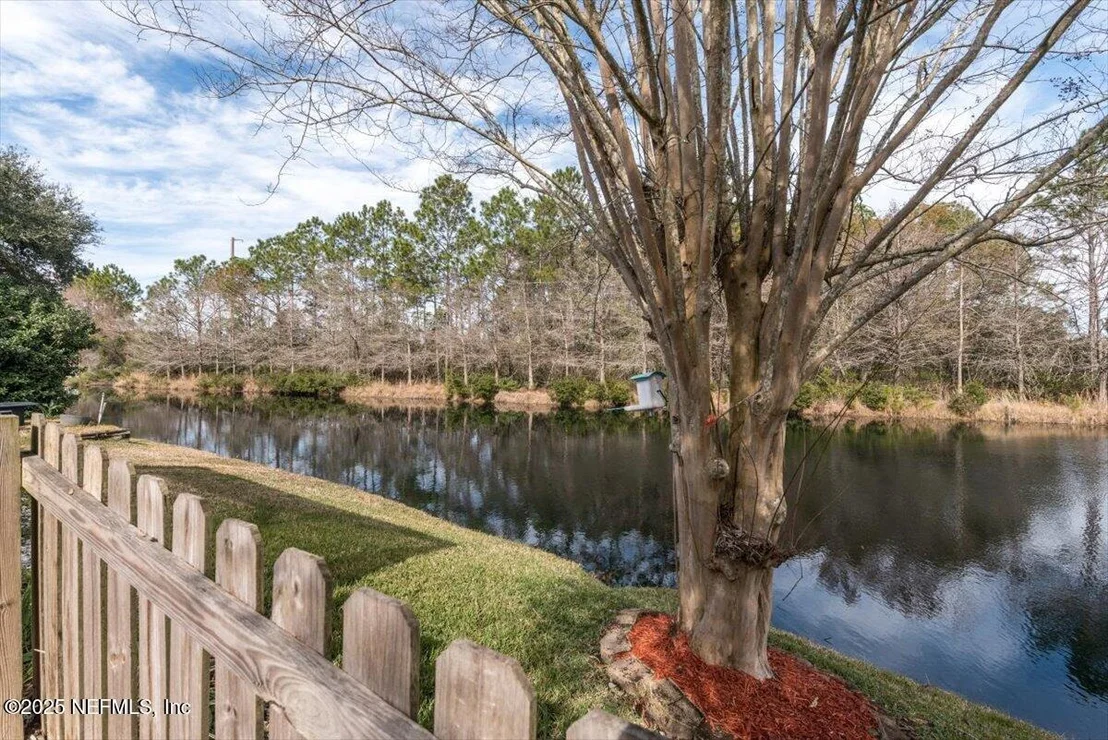 Photo of 184 SOUTHLAKE Drive