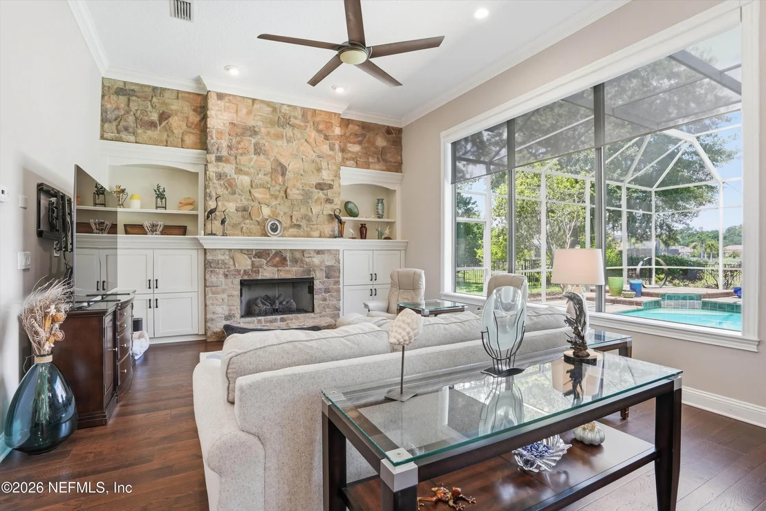 Photo of 430 SUMMERSET Drive