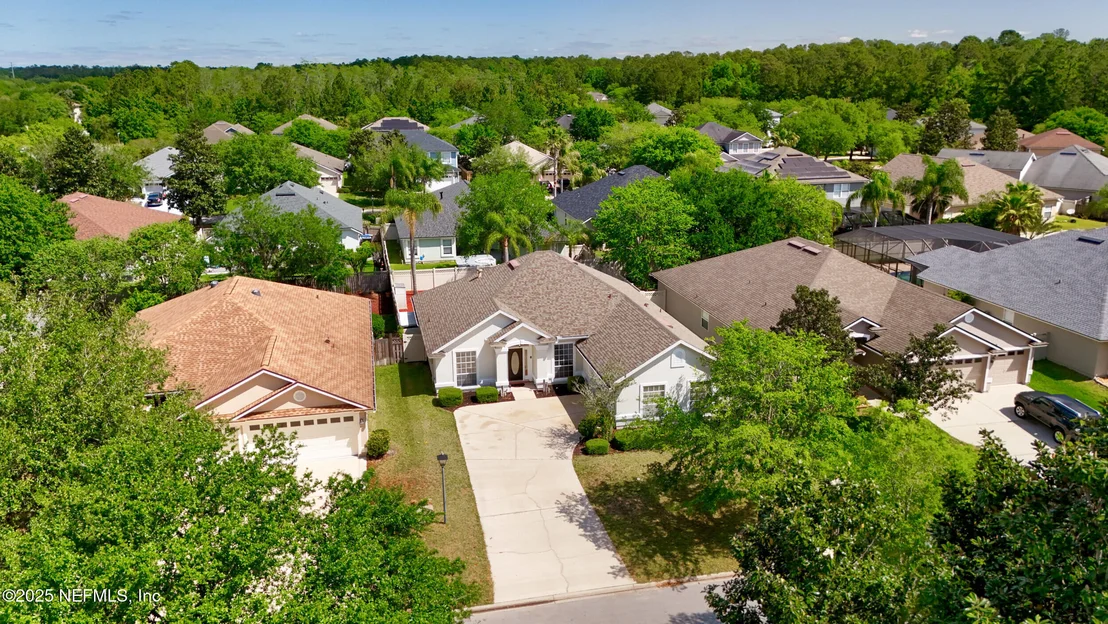 Photo of 408 LAKE MONROE Place