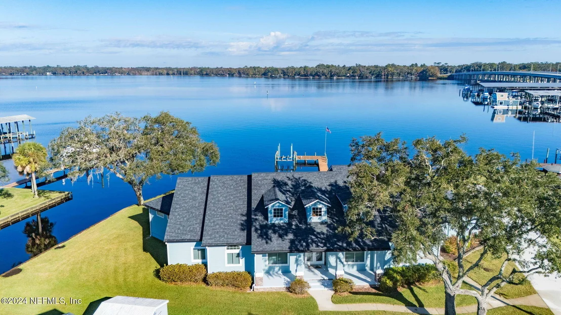 Photo of 487 CREIGHTON Road