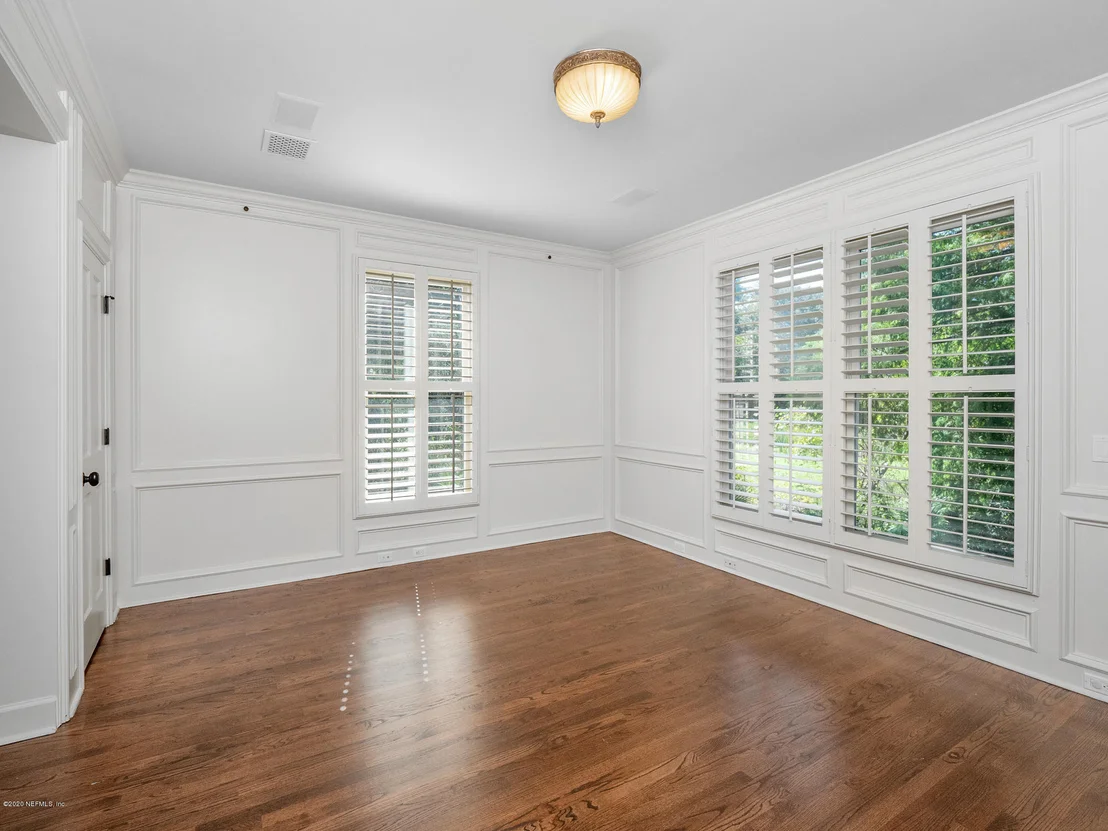 Photo of 906 GREENRIDGE Road