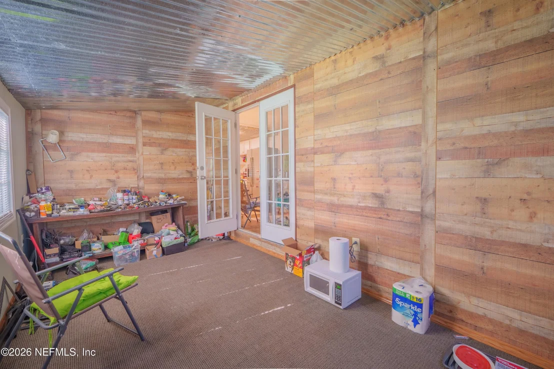 Photo of 210 PINE Avenue