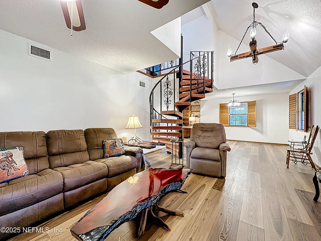 Photo of 35061 KAREN Road