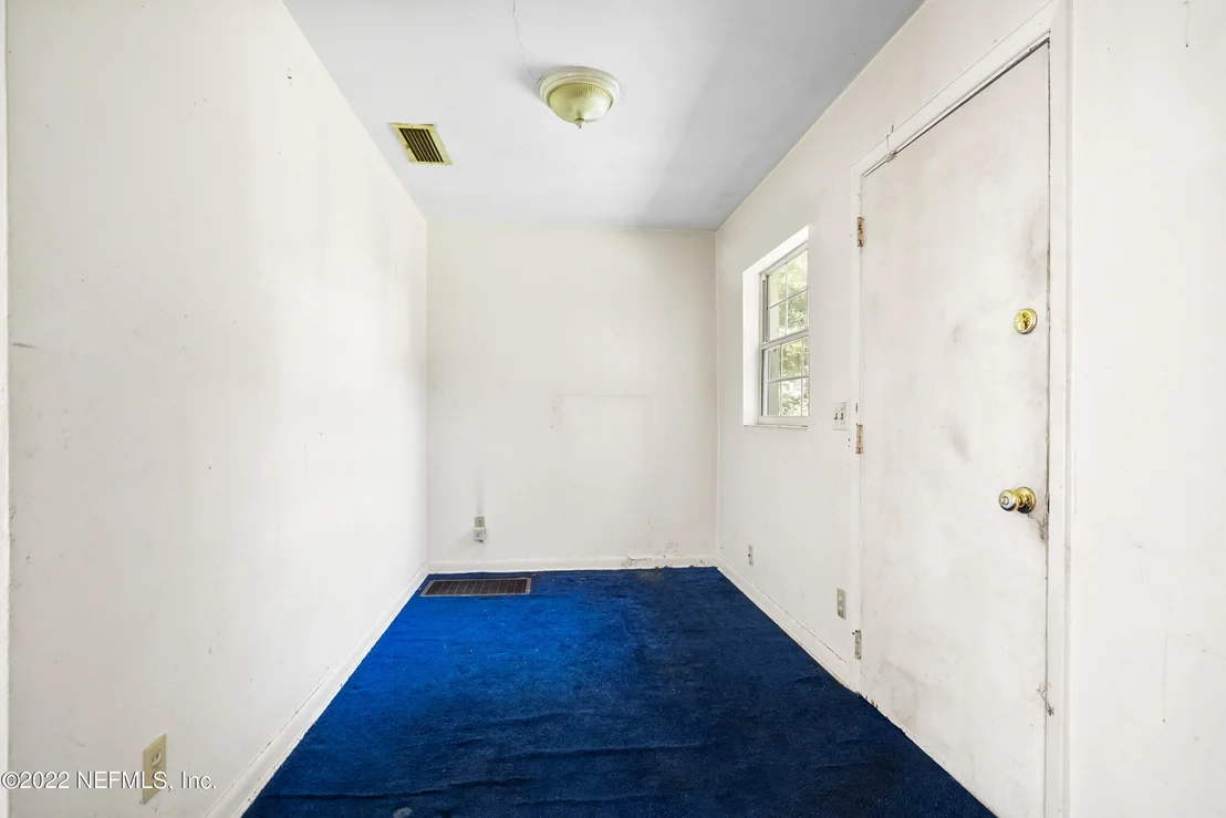 Photo of 3015 LANSDELL Drive