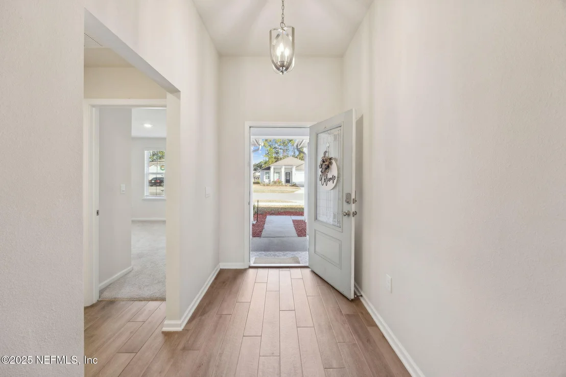 Photo of 70414 WINDING RIVER Drive
