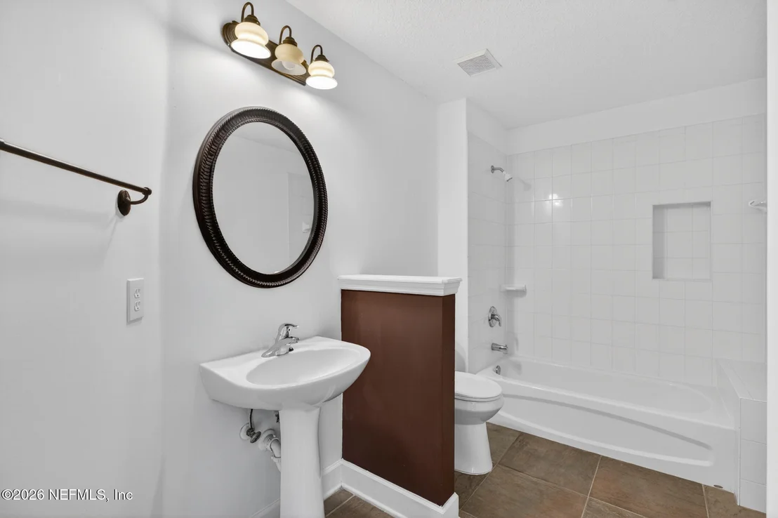 Photo of 10133 DELPOINT Lane