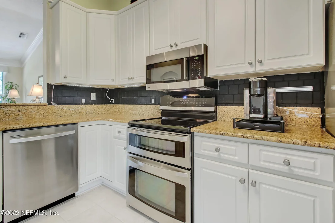 Photo of 3343 CHIMNEY Drive