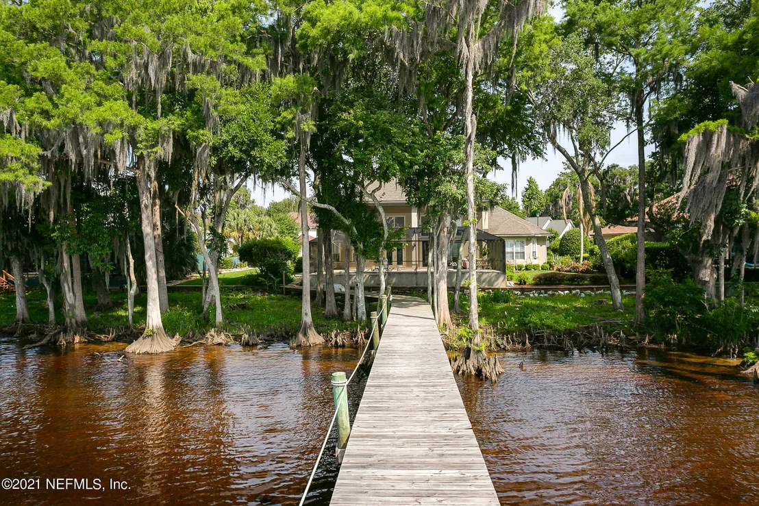 Photo of 1607 SILVER LEAF Way