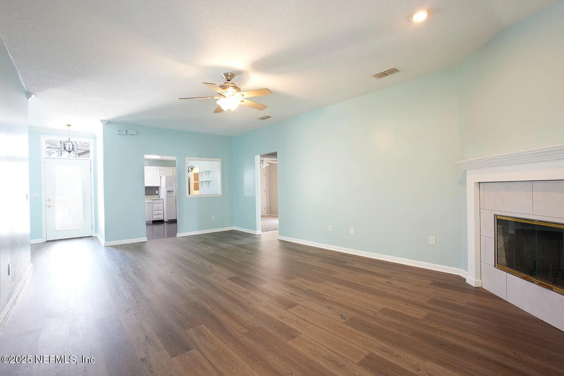 Photo of 1524 LINKSIDE Drive